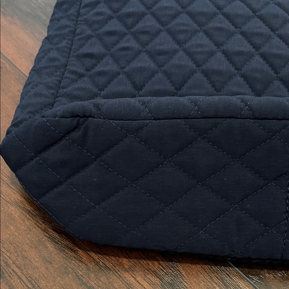 Vera Bradley XL Crossbody in Navy Microfiber NWOT - Picture 3 of 10